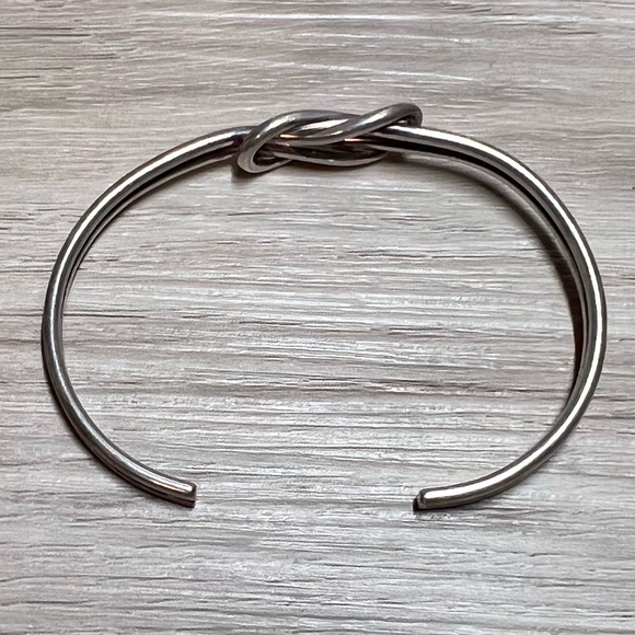 Vintage Designer Sterling Silver Interwoven Knot Cuff Bracelet, 6-6.5", 10.5g - Picture 4 of 8